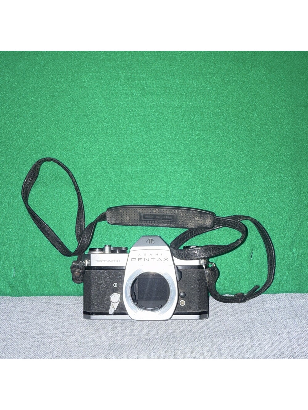 Asahi Pentax Spotmatic SP II 35mm SLR Film Camera Body Silver